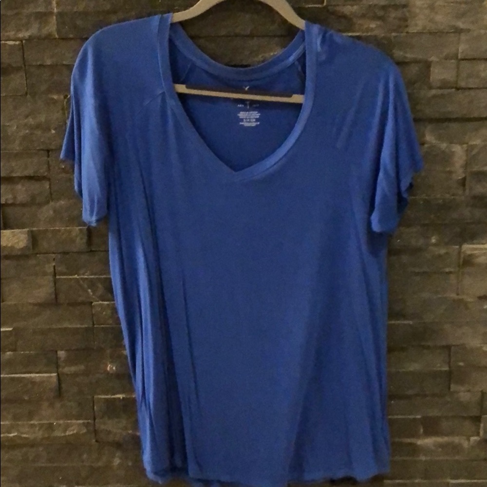 American Eagle royal blue V-neck
